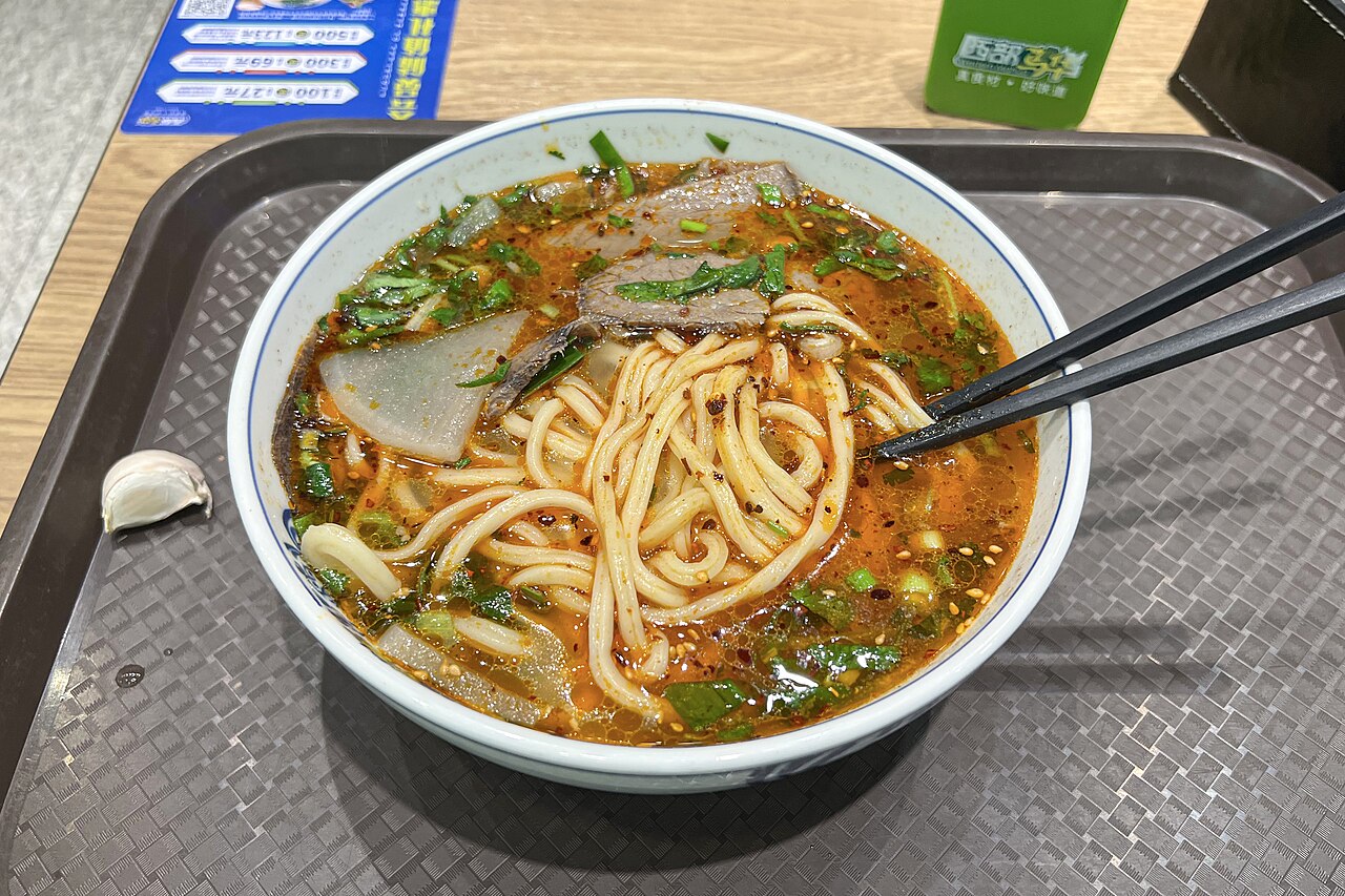 牛肉面实拍照片